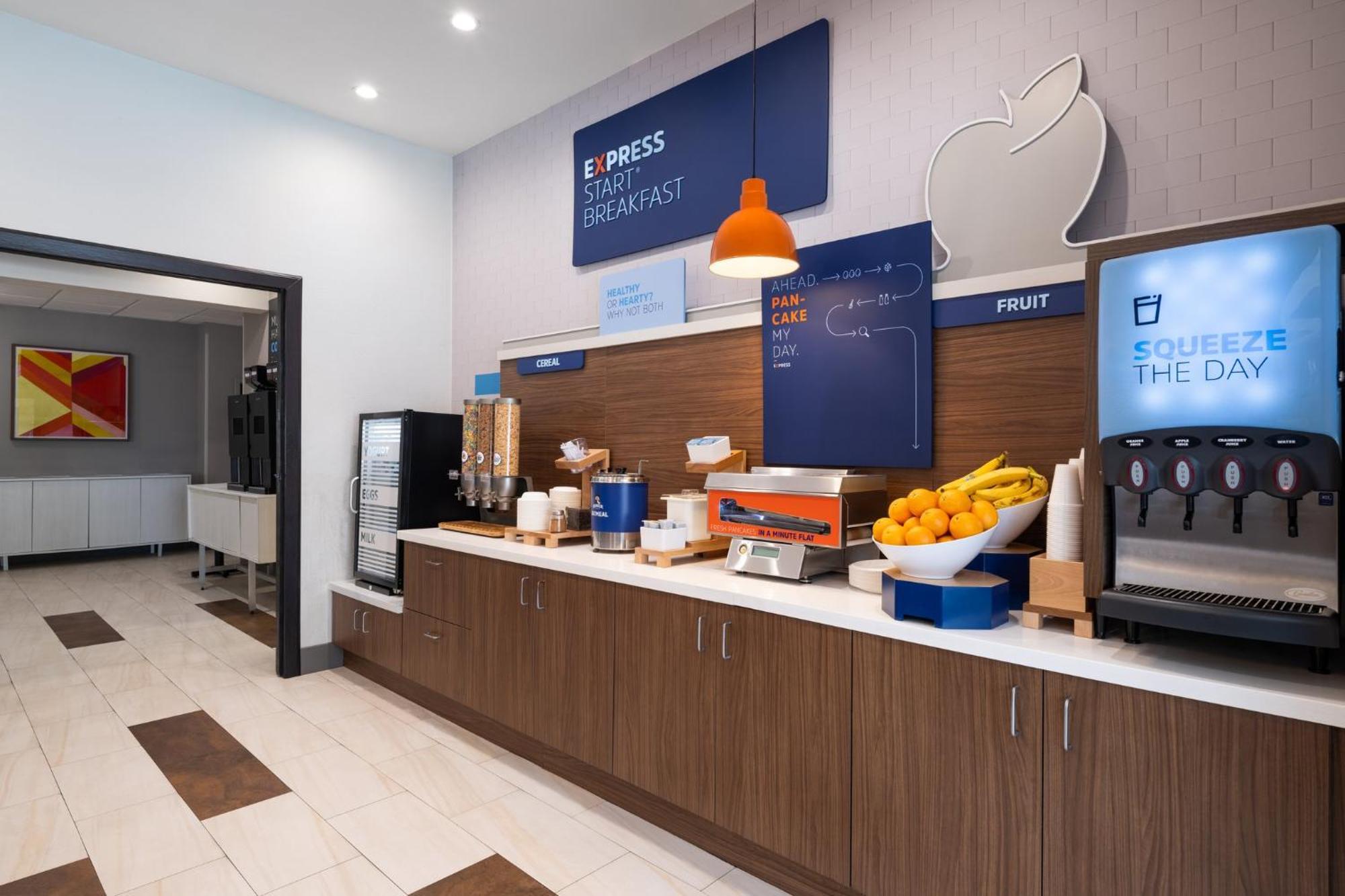 Express North / I-275 By Ihg Hotel Sankt Petersburg